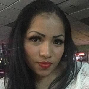 Meet your Posher, Nohemi